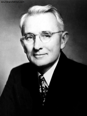 Dale Carnegie.png